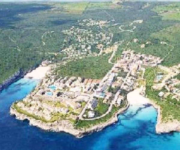 Transfer from Palma airport to Calas_de_mallorca Mallorca